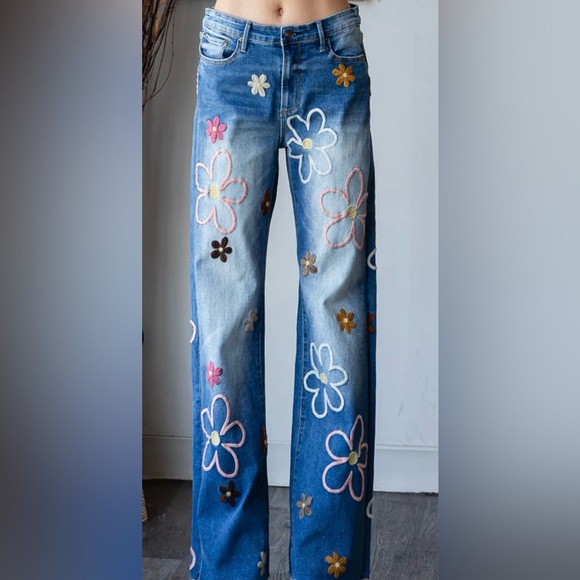 Oli & Hali Blue Floral Embroidered Jeans - Picture 5 of 9